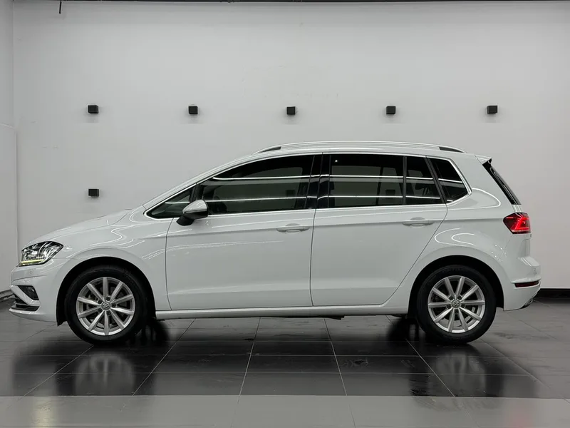 Volkswagen Golf Sportsvan 2019 280TSI Automatic Curious China V exterior photo 3 Volkswagen Golf Sportsvan 2019 280TSI Automatic Curious China V exterior photo 3