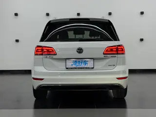 Volkswagen Golf Sportsvan 2019 280TSI Automatic Curious China V interior photo 12 Volkswagen Golf Sportsvan 2019 280TSI Automatic Curious China V interior photo 12
