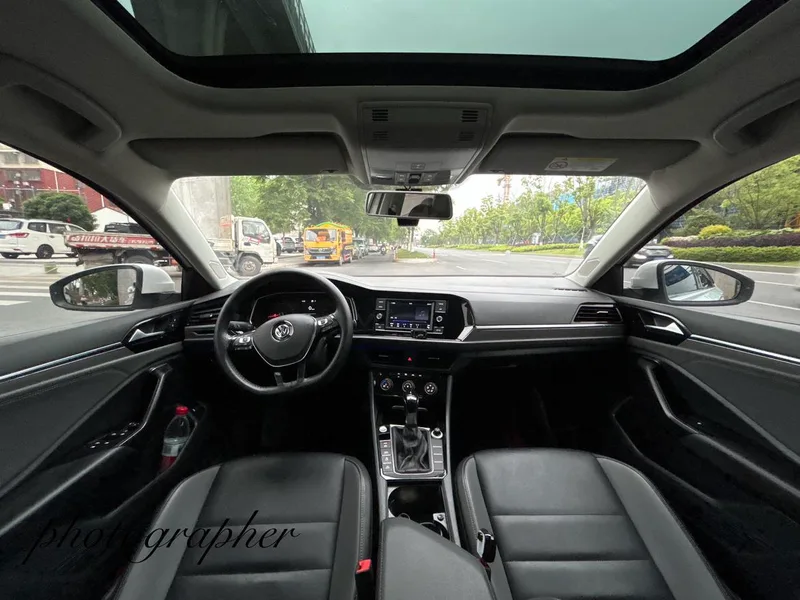 Volkswagen Sagitar 2020 280TSI DSG Comfortable Country VI interior photo 6 Volkswagen Sagitar 2020 280TSI DSG Comfortable Country VI interior photo 6