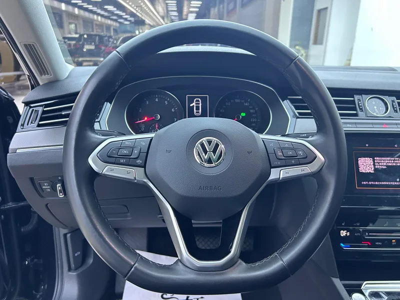 Volkswagen Magotan 2020 330TSI DSG Leading Type exterior photo 5 Volkswagen Magotan 2020 330TSI DSG Leading Type exterior photo 5