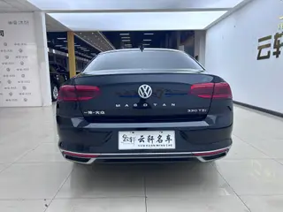 Volkswagen Magotan 2020 330TSI DSG Leading Type interior photo 11 Volkswagen Magotan 2020 330TSI DSG Leading Type interior photo 11