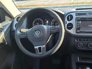 Volkswagen Tiguan 2015 1.8TSI Automatic two-drive luxury type interior photo 13 Volkswagen Tiguan 2015 1.8TSI Automatic two-drive luxury type interior photo 13