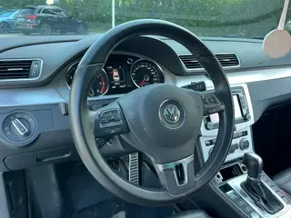 Volkswagen CC 2016 300TSI 25 Anniversary Edition interior photo 12 Volkswagen CC 2016 300TSI 25 Anniversary Edition interior photo 12