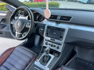 Volkswagen CC 2016 300TSI 25 Anniversary Edition interior photo 16 Volkswagen CC 2016 300TSI 25 Anniversary Edition interior photo 16