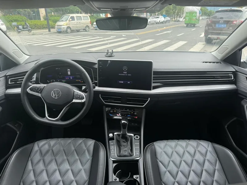 Volkswagen Sagitar 2023 200TSI DSG Overflight version exterior photo 6 Volkswagen Sagitar 2023 200TSI DSG Overflight version exterior photo 6