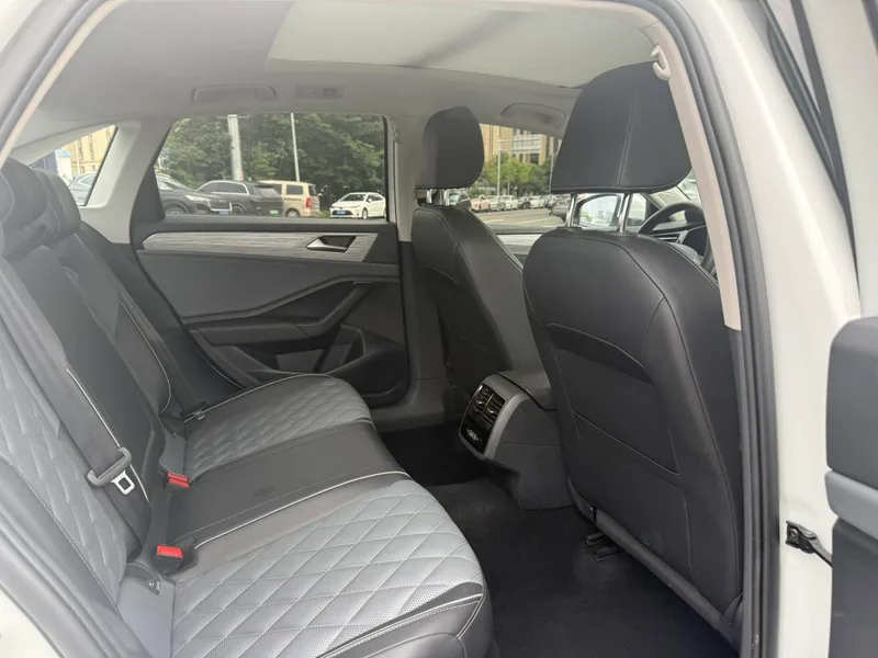 Volkswagen Sagitar 2023 200TSI DSG Overflight version interior photo 9 Volkswagen Sagitar 2023 200TSI DSG Overflight version interior photo 9