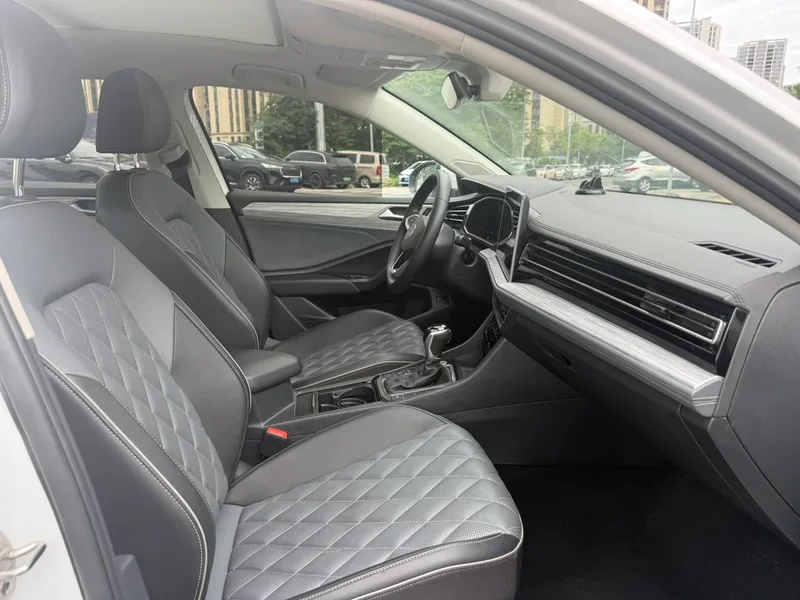 Volkswagen Sagitar 2023 200TSI DSG Overflight version interior photo 10 Volkswagen Sagitar 2023 200TSI DSG Overflight version interior photo 10