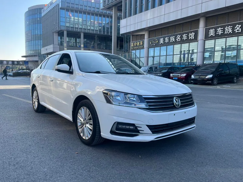 Volkswagen Lavida 2019 Set Sail 1.5L Automatic Comfort Version Country VI exterior photo 3 Volkswagen Lavida 2019 Set Sail 1.5L Automatic Comfort Version Country VI exterior photo 3