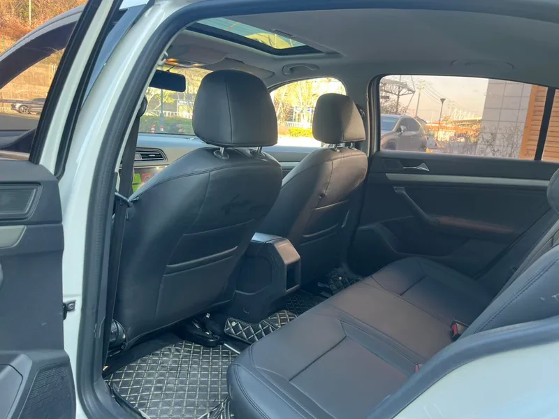 Volkswagen Lavida 2019 Set Sail 1.5L Automatic Comfort Version Country VI exterior photo 5 Volkswagen Lavida 2019 Set Sail 1.5L Automatic Comfort Version Country VI exterior photo 5