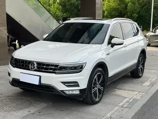 Volkswagen Tiguan L 2018 380TSI Автоматическая полноприводная роскошная версия