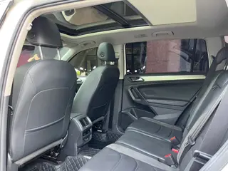 Volkswagen Tiguan L 2018 380TSI Automatic four-wheel drive deluxe edition exterior photo 8 Volkswagen Tiguan L 2018 380TSI Automatic four-wheel drive deluxe edition exterior photo 8