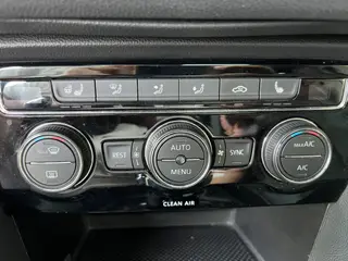 Volkswagen Tiguan L 2018 380TSI Automatic four-wheel drive deluxe edition interior photo 16 Volkswagen Tiguan L 2018 380TSI Automatic four-wheel drive deluxe edition interior photo 16