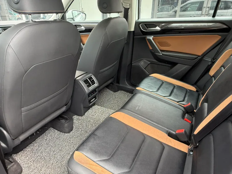 Volkswagen Tayron 2019 330TSI Modèle de luxe à deux roues motrices État VI intérieur photo 9 Volkswagen Tayron 2019 330TSI Modèle de luxe à deux roues motrices État VI intérieur photo 9