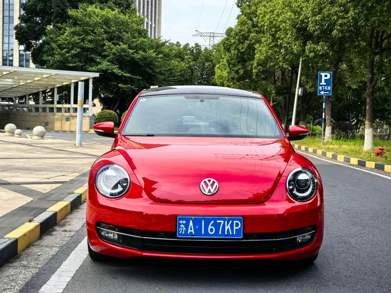 Volkswagen Beetle 2013 1.4TSI Luxury type exterior photo 2 Volkswagen Beetle 2013 1.4TSI Luxury type exterior photo 2