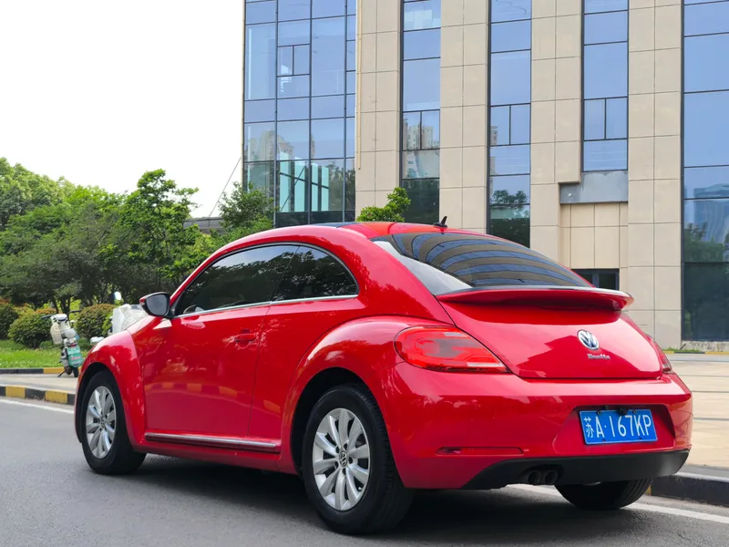 Volkswagen Beetle 2013 1.4TSI Luxury type exterior photo 5 Volkswagen Beetle 2013 1.4TSI Luxury type exterior photo 5