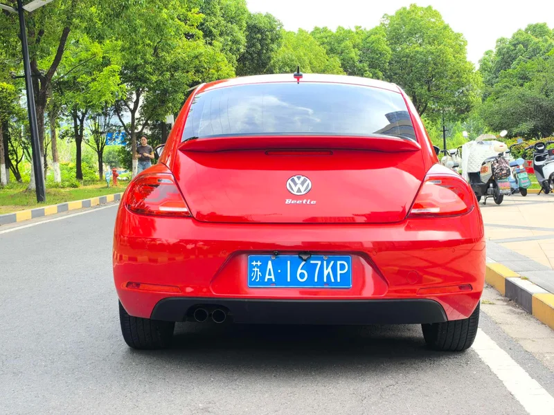 Volkswagen Beetle 2013 1.4TSI Luxury type interior photo 7 Volkswagen Beetle 2013 1.4TSI Luxury type interior photo 7