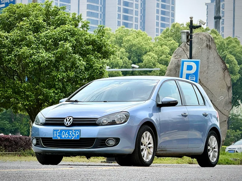 Volkswagen Golf 2012 1.4TSI Automatic Comfort Type exterior photo 1 Volkswagen Golf 2012 1.4TSI Automatic Comfort Type exterior photo 1