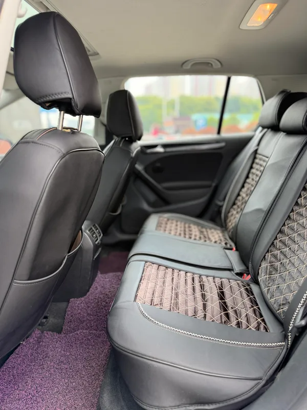 Volkswagen Golf 2012 1.4TSI Automatic Comfort Type interior photo 10 Volkswagen Golf 2012 1.4TSI Automatic Comfort Type interior photo 10