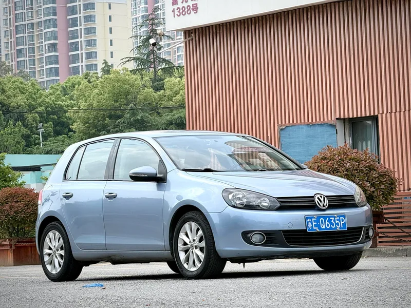 Volkswagen Golf 2012 1.4TSI Automatic Comfort Type interior photo 14 Volkswagen Golf 2012 1.4TSI Automatic Comfort Type interior photo 14
