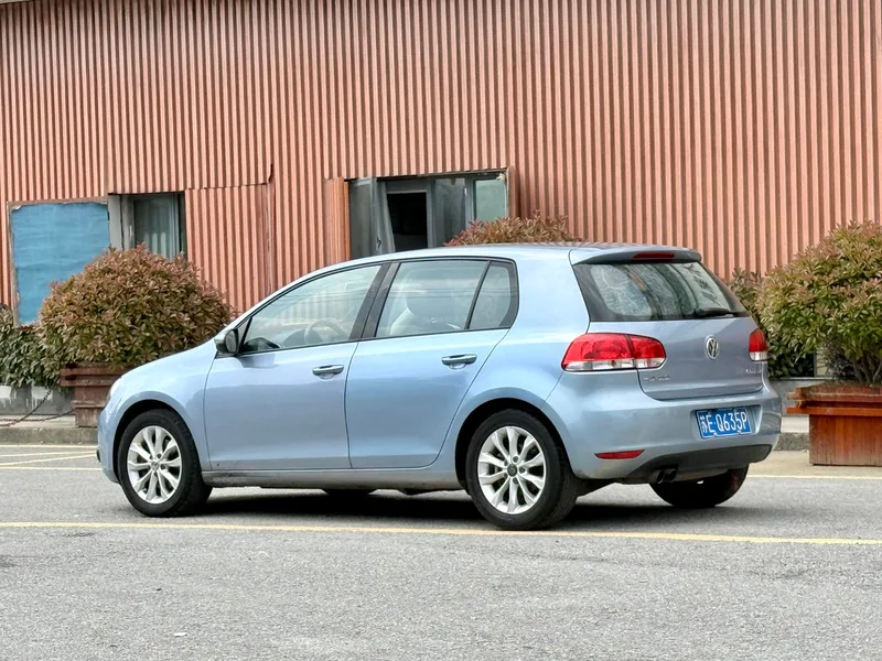 Volkswagen Golf 2012 1.4TSI Automatic Comfort Type interior photo 15 Volkswagen Golf 2012 1.4TSI Automatic Comfort Type interior photo 15