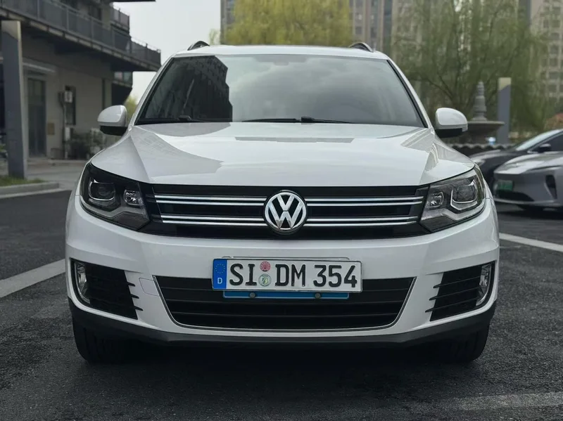 Volkswagen Tiguan 2016 280TSI Automatic Two-Drive Silk Road Comfort Edition exterior photo 3 Volkswagen Tiguan 2016 280TSI Automatic Two-Drive Silk Road Comfort Edition exterior photo 3