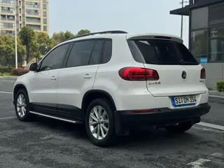 Volkswagen Tiguan 2016 280TSI Automatic Two-Drive Silk Road Comfort Edition interior photo 9 Volkswagen Tiguan 2016 280TSI Automatic Two-Drive Silk Road Comfort Edition interior photo 9