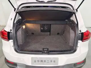 Volkswagen Tiguan 2016 300TSI Automatic two-drive fashion version interior photo 6 Volkswagen Tiguan 2016 300TSI Automatic two-drive fashion version interior photo 6