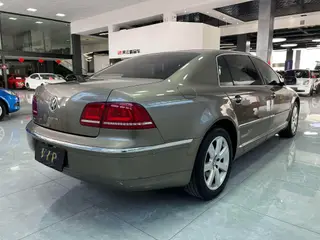 Volkswagen Phaeton 2012 3.0L Administrative exterior photo 6 Volkswagen Phaeton 2012 3.0L Administrative exterior photo 6