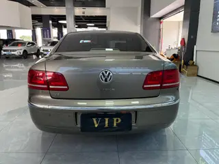 Volkswagen Phaeton 2012 3.0L Administrative exterior photo 7 Volkswagen Phaeton 2012 3.0L Administrative exterior photo 7