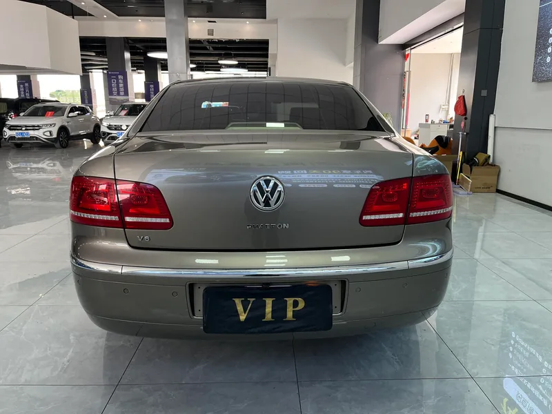 Volkswagen Phaeton 2012 3.0L Administrative exterior photo 7 Volkswagen Phaeton 2012 3.0L Administrative exterior photo 7