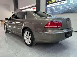 Volkswagen Phaeton 2012 3.0L Administrative exterior photo 8 Volkswagen Phaeton 2012 3.0L Administrative exterior photo 8
