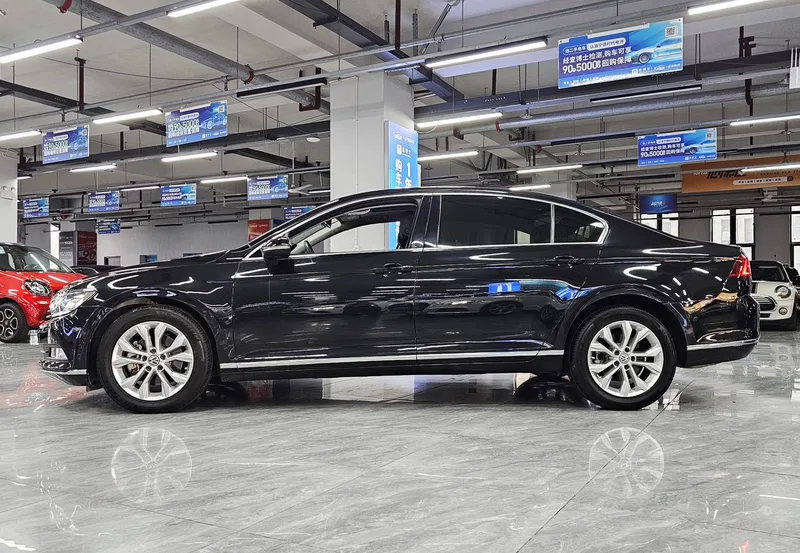 Volkswagen Magotan 2019 330TSI DSG Luxury type China V exterior photo 8 Volkswagen Magotan 2019 330TSI DSG Luxury type China V exterior photo 8