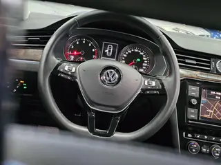 Volkswagen Magotan 2019 330TSI DSG Luxury type China V interior photo 13 Volkswagen Magotan 2019 330TSI DSG Luxury type China V interior photo 13