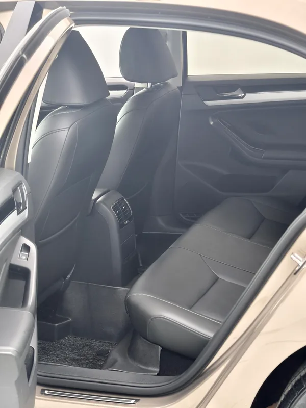 Volkswagen Sagitar 2018 1.6L Automatic Comfort Type exterior photo 6 Volkswagen Sagitar 2018 1.6L Automatic Comfort Type exterior photo 6