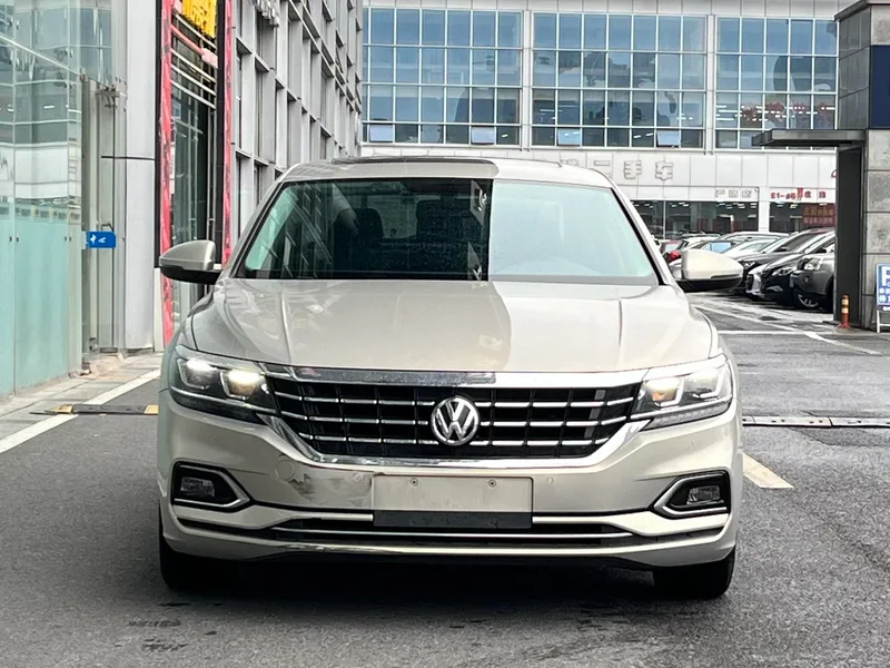 Volkswagen Passat 2019 330TSI Elite Edition Country VI exterior photo 6 Volkswagen Passat 2019 330TSI Elite Edition Country VI exterior photo 6