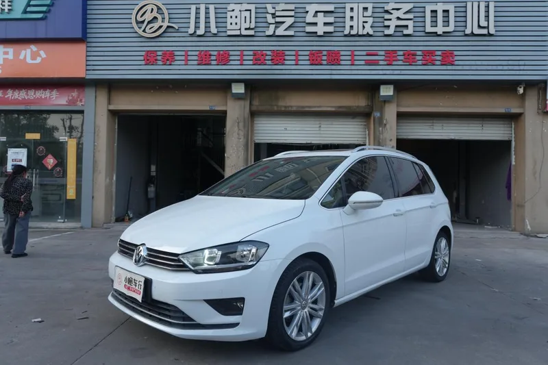 Volkswagen Golf Sportsvan 2018 280TSI Automatic Luxury Model exterior photo 1 Volkswagen Golf Sportsvan 2018 280TSI Automatic Luxury Model exterior photo 1