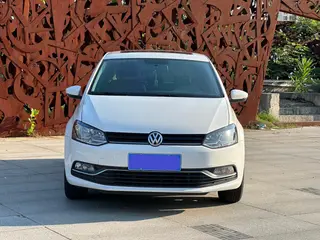Volkswagen Polo 2016 1.6L Automatic Comfort Type exterior photo 2 Volkswagen Polo 2016 1.6L Automatic Comfort Type exterior photo 2