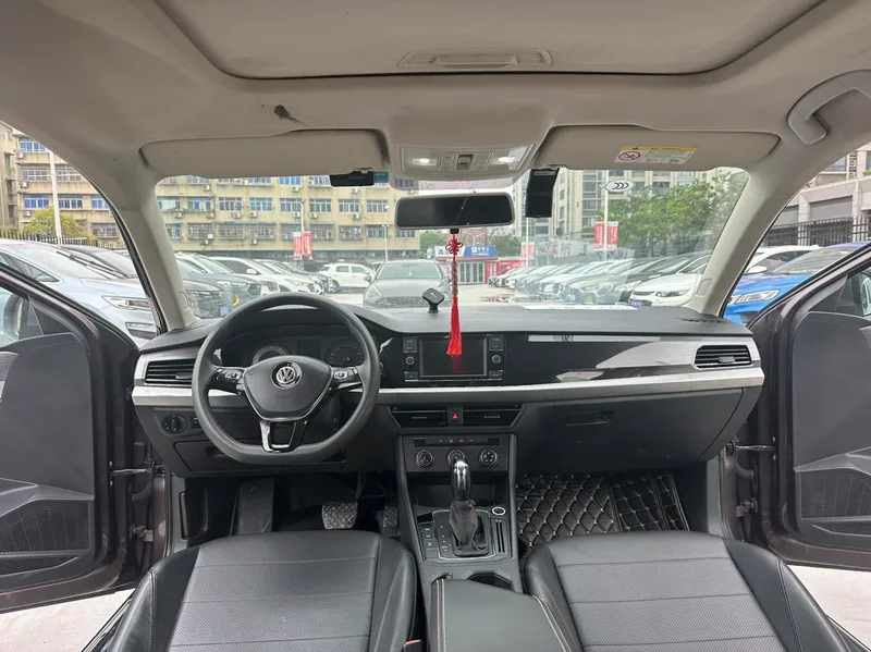 Volkswagen Lavida 2018 1.5L Automatic Comfort Version China V interior photo 11 Volkswagen Lavida 2018 1.5L Automatic Comfort Version China V interior photo 11
