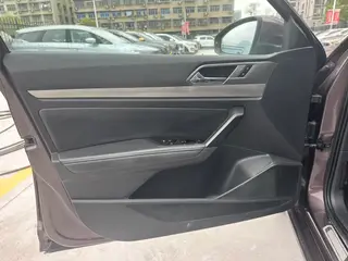Volkswagen Lavida 2018 1.5L Automatic Comfort Version China V interior photo 14 Volkswagen Lavida 2018 1.5L Automatic Comfort Version China V interior photo 14