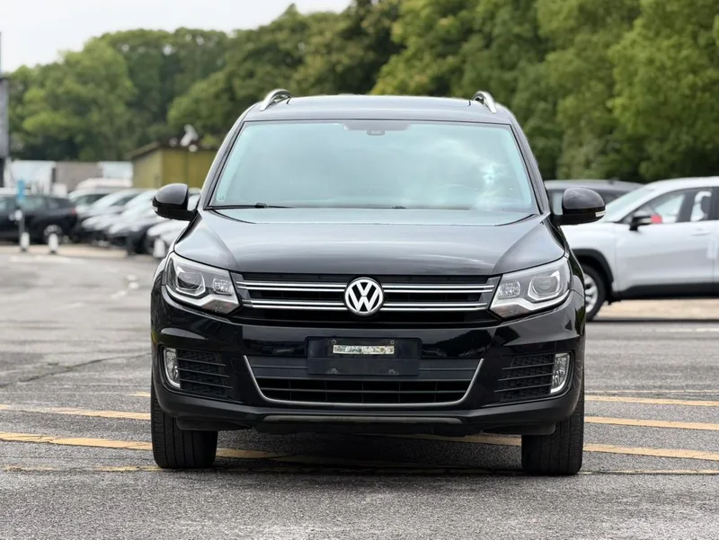 Volkswagen Tiguan 2016 300TSI Automatic Two-Drive Deluxe Edition exterior photo 2 Volkswagen Tiguan 2016 300TSI Automatic Two-Drive Deluxe Edition exterior photo 2