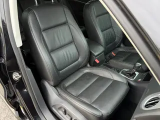 Volkswagen Tiguan 2016 300TSI Automatic Two-Drive Deluxe Edition interior photo 10 Volkswagen Tiguan 2016 300TSI Automatic Two-Drive Deluxe Edition interior photo 10
