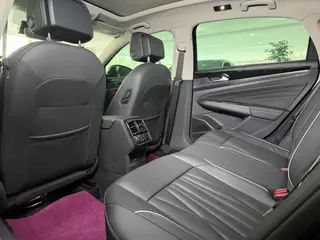 Volkswagen Passat 2022 330TSI Star Deluxe Edition interior photo 11 Volkswagen Passat 2022 330TSI Star Deluxe Edition interior photo 11
