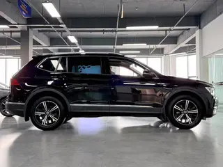 Volkswagen Tiguan L 2021 330TSI Auto Two-Drive Smart Edition exterior photo 4 Volkswagen Tiguan L 2021 330TSI Auto Two-Drive Smart Edition exterior photo 4