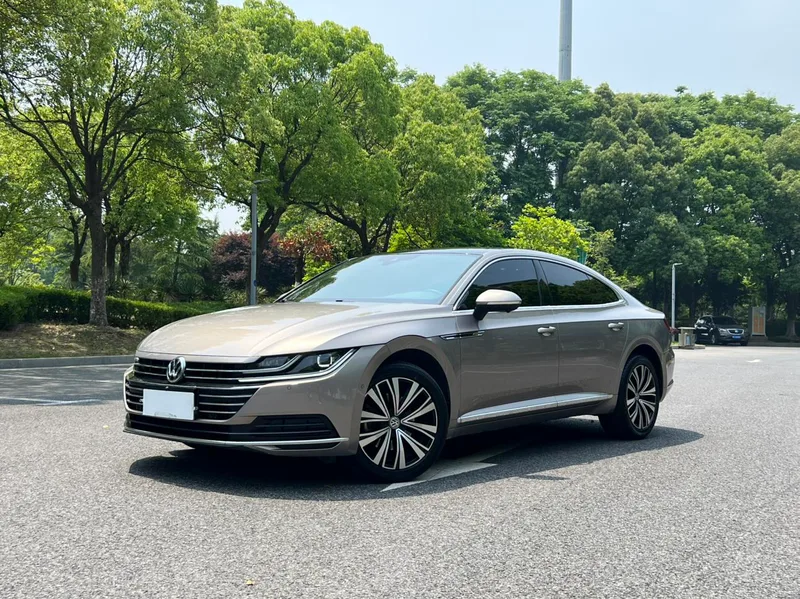 Volkswagen CC 2020 330TSI Charm Yan Edition Country VI exterior photo 1 Volkswagen CC 2020 330TSI Charm Yan Edition Country VI exterior photo 1
