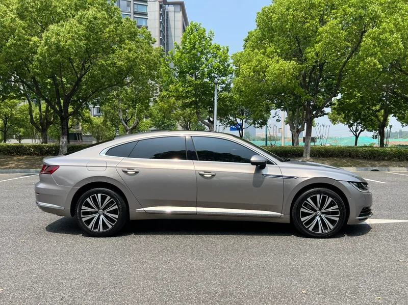 Volkswagen CC 2020 330TSI Charm Yan Edition Country VI exterior photo 4 Volkswagen CC 2020 330TSI Charm Yan Edition Country VI exterior photo 4