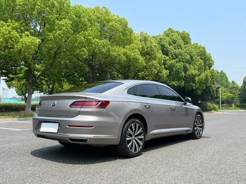 Volkswagen CC 2020 330TSI Charm Yan Edition Country VI interior photo 11 Volkswagen CC 2020 330TSI Charm Yan Edition Country VI interior photo 11