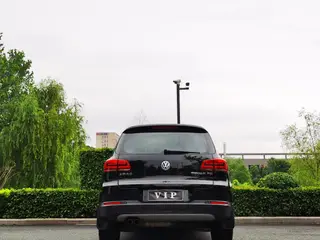 Volkswagen Tiguan 2015 1.8TSI Automatic two-drive luxury type exterior photo 6 Volkswagen Tiguan 2015 1.8TSI Automatic two-drive luxury type exterior photo 6