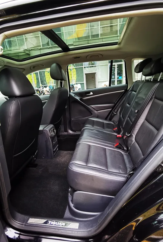 Volkswagen Tiguan 2015 1.8TSI Automatic two-drive luxury type interior photo 10 Volkswagen Tiguan 2015 1.8TSI Automatic two-drive luxury type interior photo 10