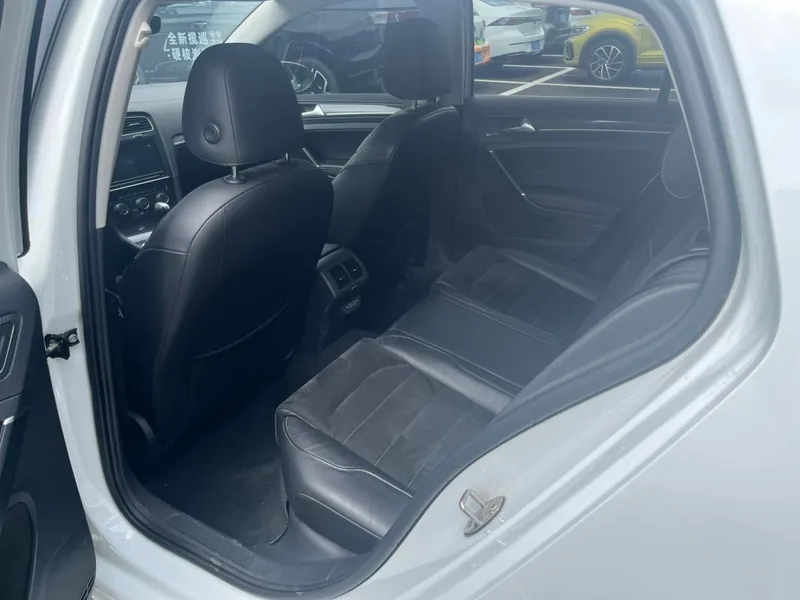 Volkswagen Golf 2019 280TSI DSG Luxury type Country VI interior photo 6 Volkswagen Golf 2019 280TSI DSG Luxury type Country VI interior photo 6