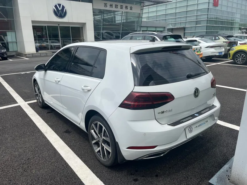 Volkswagen Golf 2019 280TSI DSG Luxury type Country VI interior photo 8 Volkswagen Golf 2019 280TSI DSG Luxury type Country VI interior photo 8